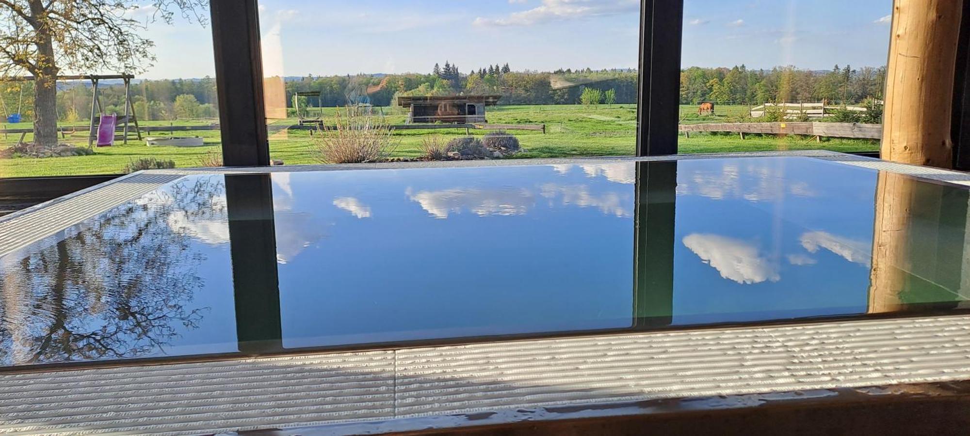 Wellness Srub U Holubu Villa Malsice Buitenkant foto